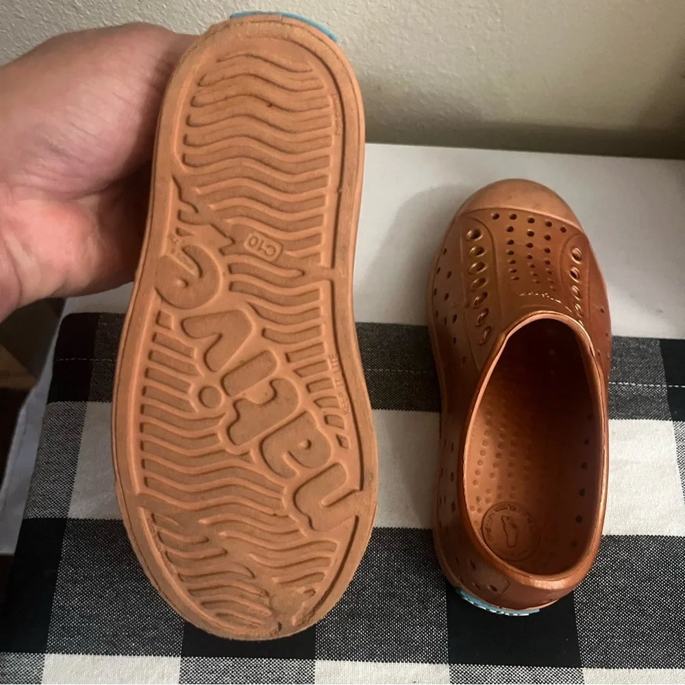 Native Jefferson Toddler Girls Slip On Shoes Size 10 - Picture 5 of 8